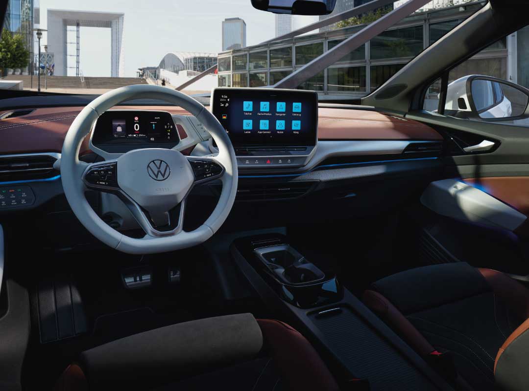 Il sistema di infotainment di nuova generazione della ID.5 offre un display intuitivo, connettività avanzata e comandi vocali, per un'esperienza digitale all’avanguardia.