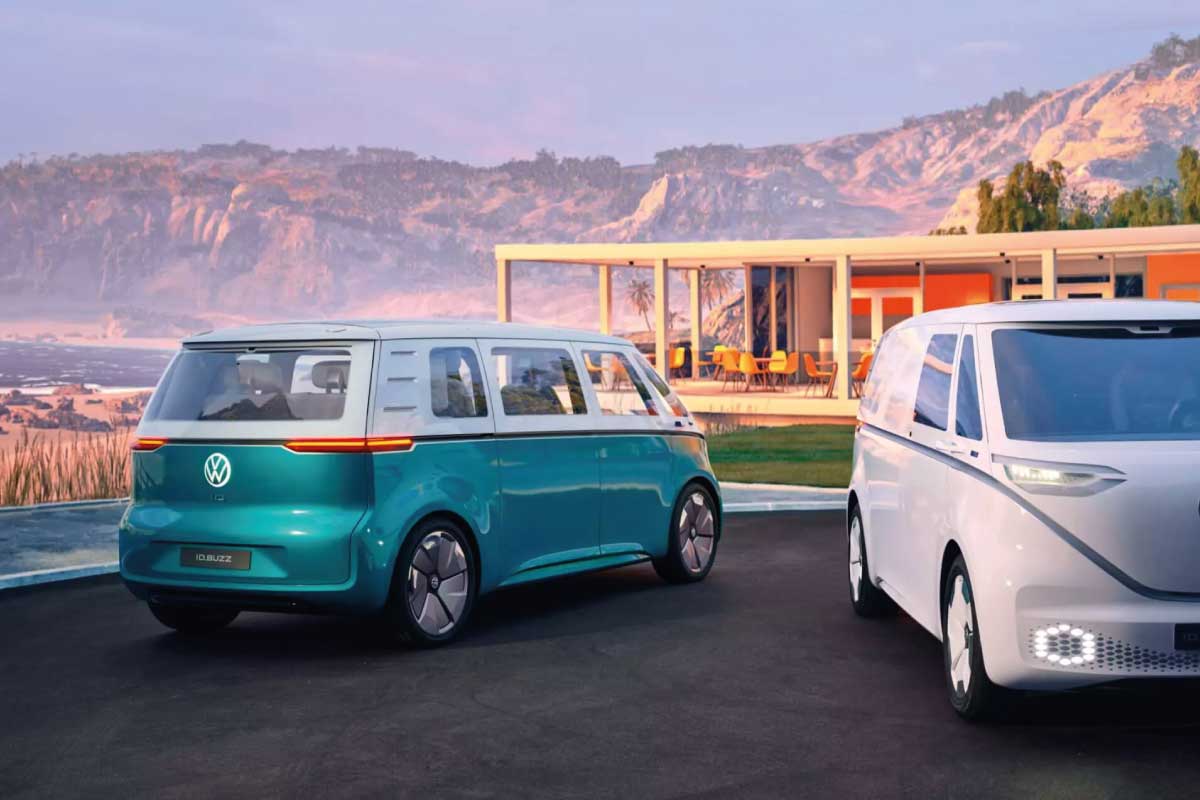 La Volkswagen ID. Buzz si distingue per i suoi fari anteriori LED Matrix IQ.Light, che offrono una visibilità ottimale e un'illuminazione adattiva in base alle condizioni stradali. I fari posteriori a LED conferiscono un tocco moderno e garantiscono sicurezza, assicurando che la tua ID. Buzz sia sempre ben visibile, di giorno e di notte.